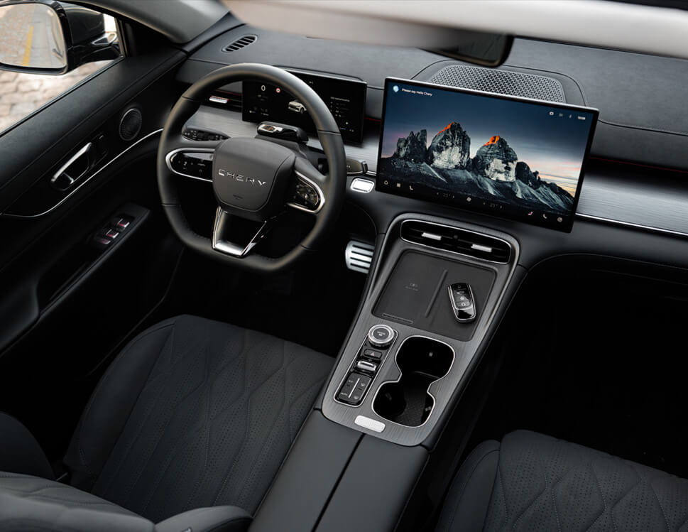 CHERY Tiggo 8 - Interiér - Digitálny kokpit a head-up displej